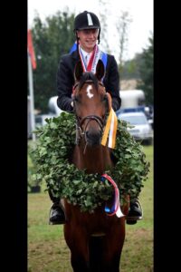 Sven Gero Hünicke und "Sunshine Brown" Kreismeister 2013 im Springen LK 4