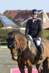 Petra Rüder und "Latigo"